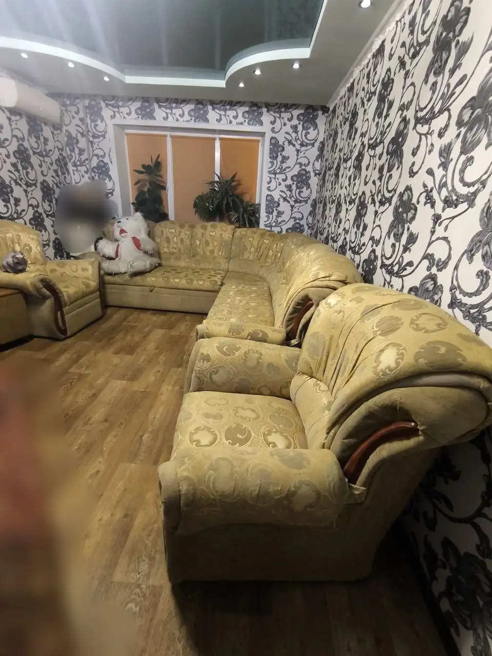 Продажа дивана и двух кресел - Мебель (Барахолка) в Ясиноватая