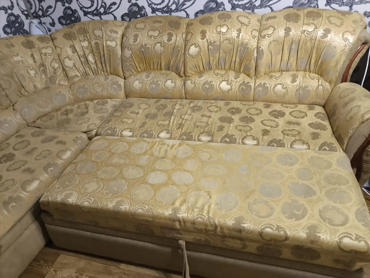 Продажа дивана и двух кресел - Мебель (Барахолка) в Ясиноватая