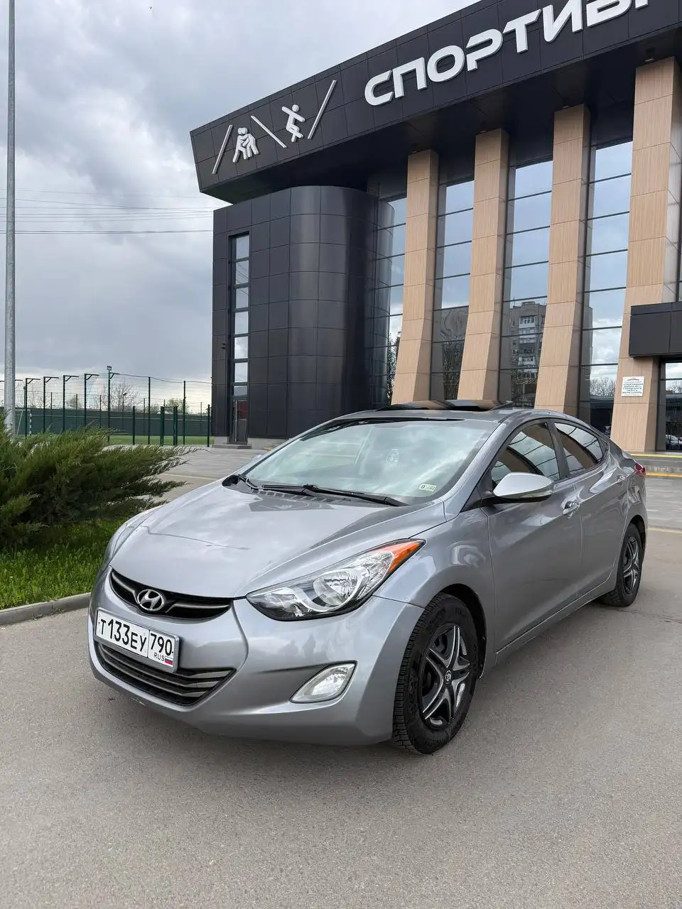 Hyundai Elantra 2011 - Легковые автомобили (Авто) в Мелитополь