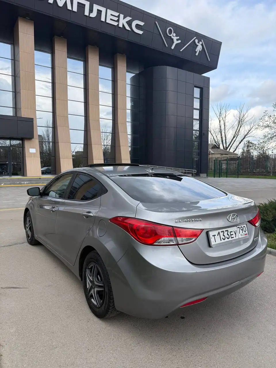 Hyundai Elantra 2011 - Легковые автомобили (Авто) в Мелитополь