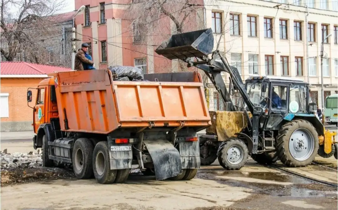 Вывоз строительного мусора и продажа материалов в Луганске - Грузоперевозки и вывоз мусора (Услуги) в Луганск
