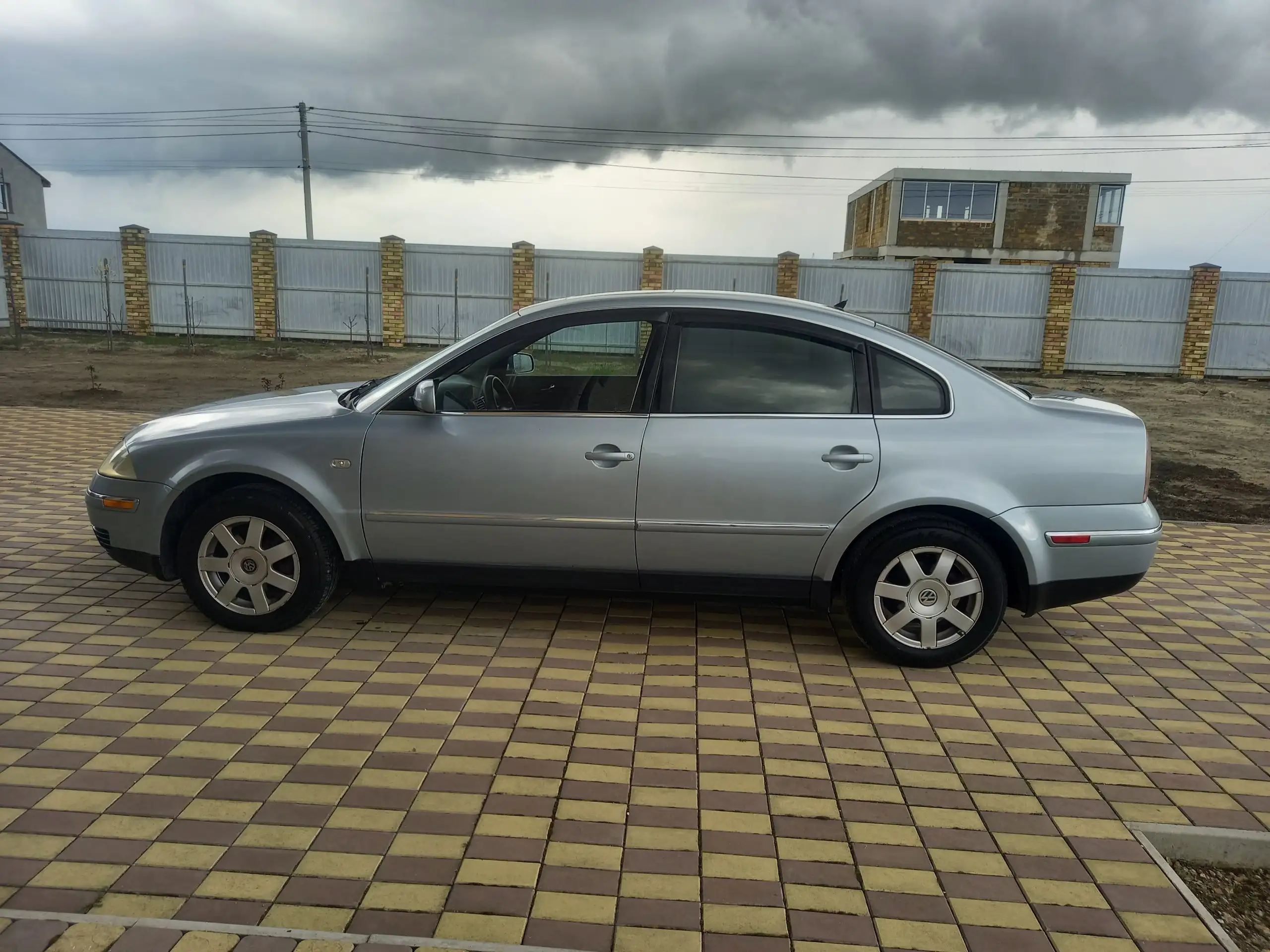 Продам Volkswagen Passat в отличном состоянии - Авто в Волноваха