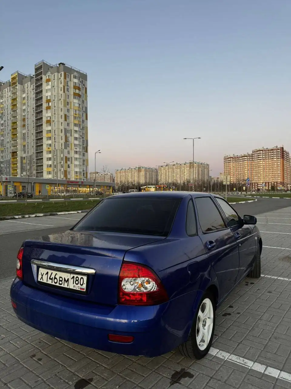 Продажа Лады Приоры 2010 г.в. в цвете Мускари - Авто в Докучаевск