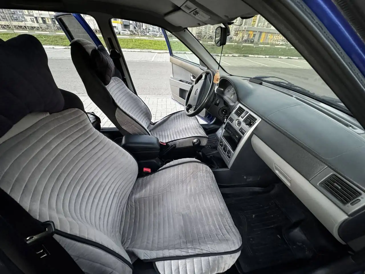 Продажа Лады Приоры 2010 г.в. в цвете Мускари - Авто в Докучаевск