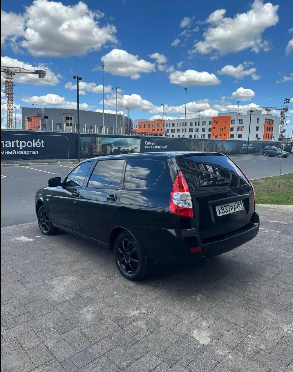 Приора Универсал 2011 года в отличном состоянии - Авто в Волноваха