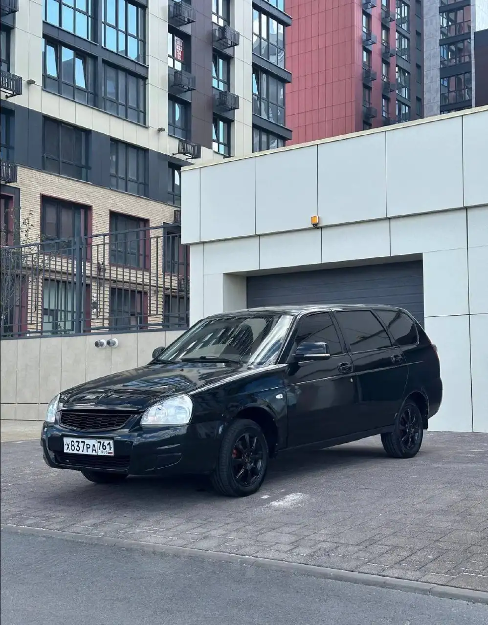 Приора Универсал 2011 года в отличном состоянии - Авто в Волноваха