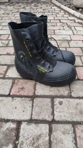 Ботинки армейские Bata для экстремальных температур - Услуги косметолога в Донецк