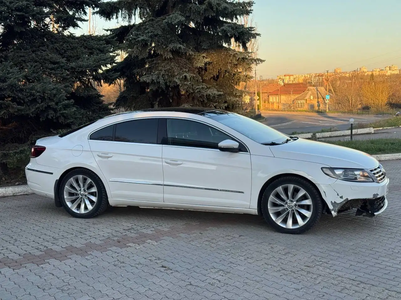 Продажа VW Passat CC 2014 года с пробегом 270000 км - Авто в Харцызск