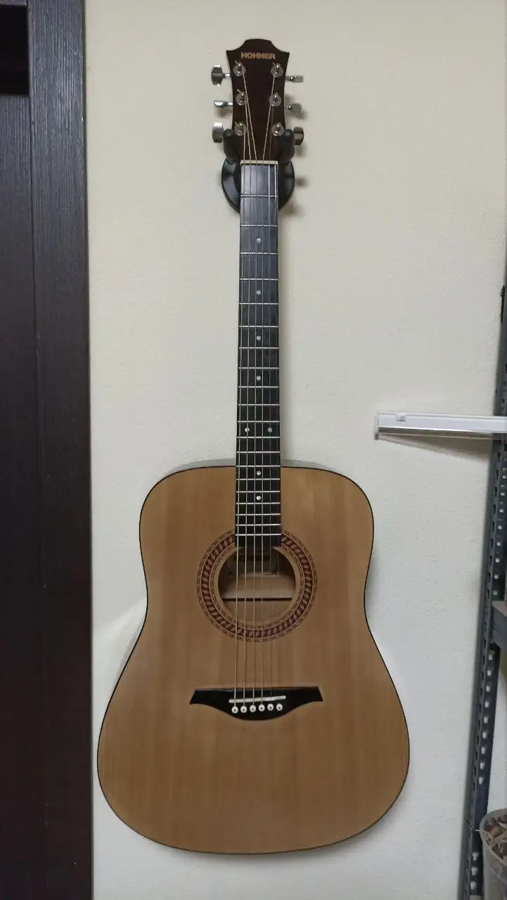 Акустическая гитара Hohner в отличном состоянии - Музыкальные инструменты (Хобби и отдых) в Донецк