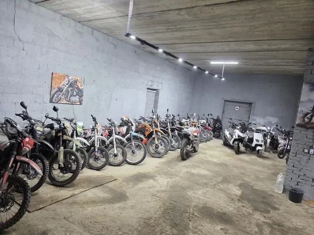 Квадроциклы, питбайки, эндуро в наличии с доставкой - Квадроциклы и мототехника в Волноваха