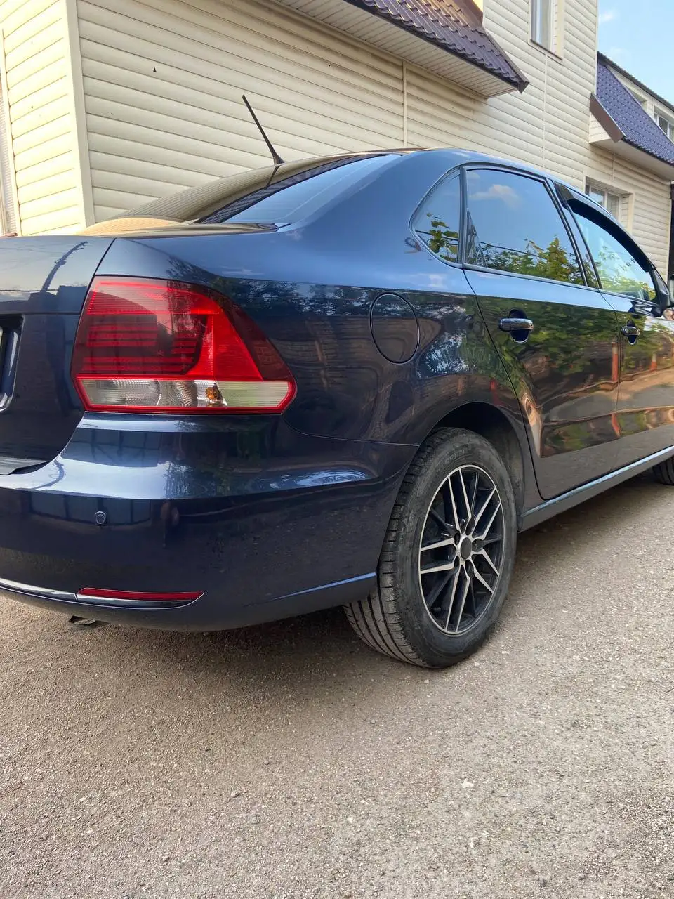 Volkswagen Polo 2015 года в отличном состоянии - Легковые автомобили (Авто) в Мариуполь