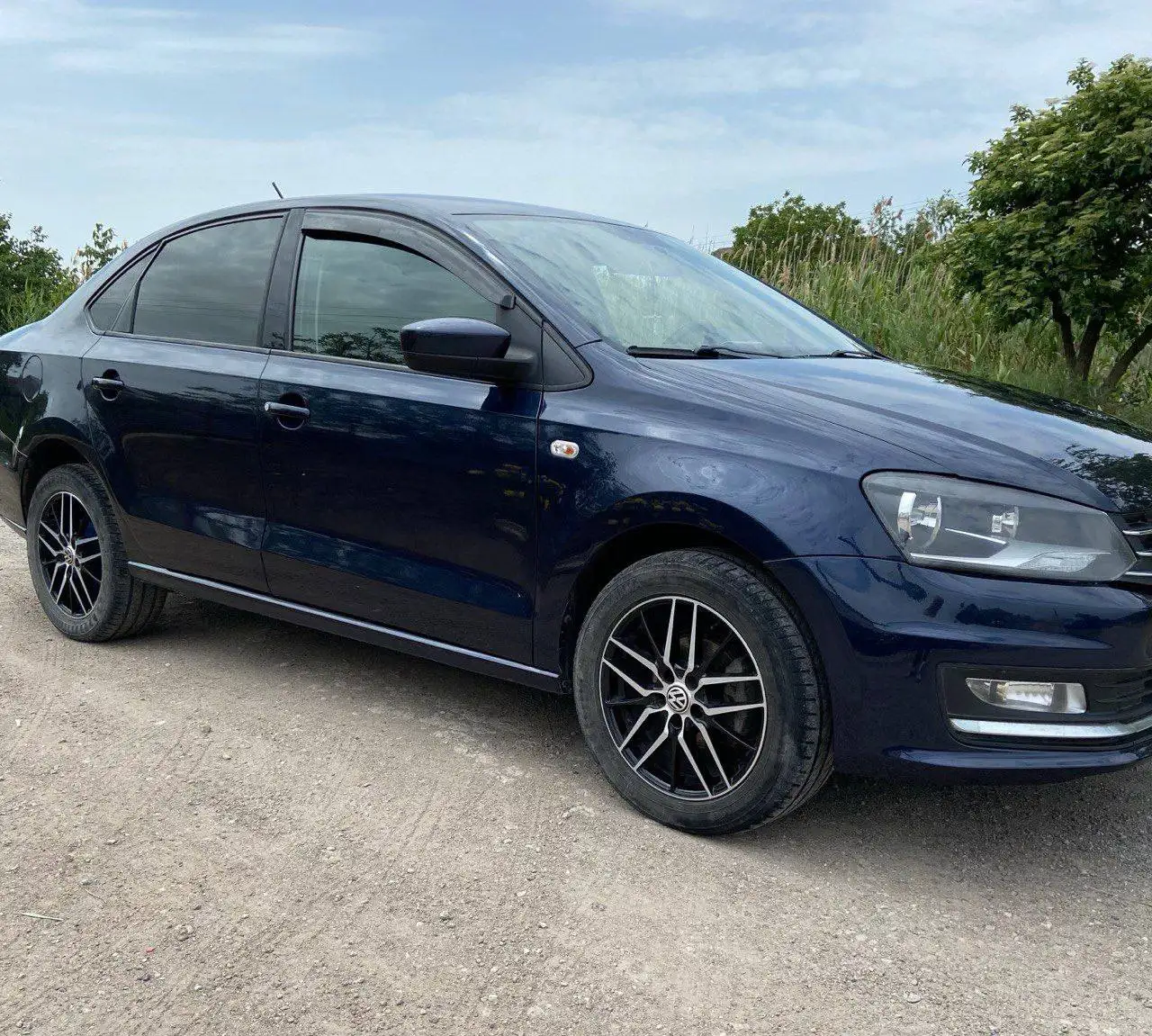 Volkswagen Polo 2015 года в отличном состоянии - Легковые автомобили (Авто) в Мариуполь