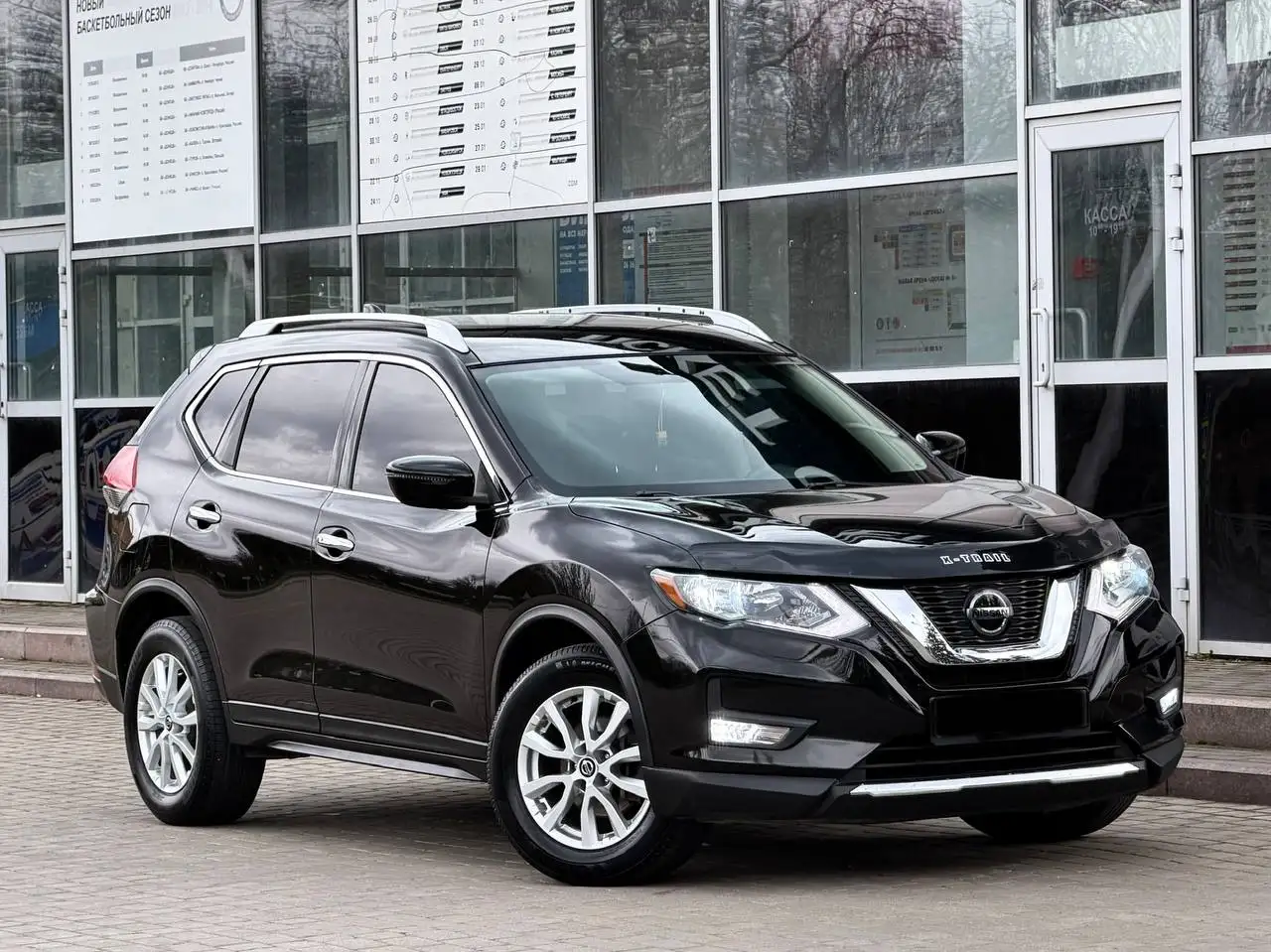 Продам Nissan Rogue (X-Trail) 2018 года - Авто в Волноваха