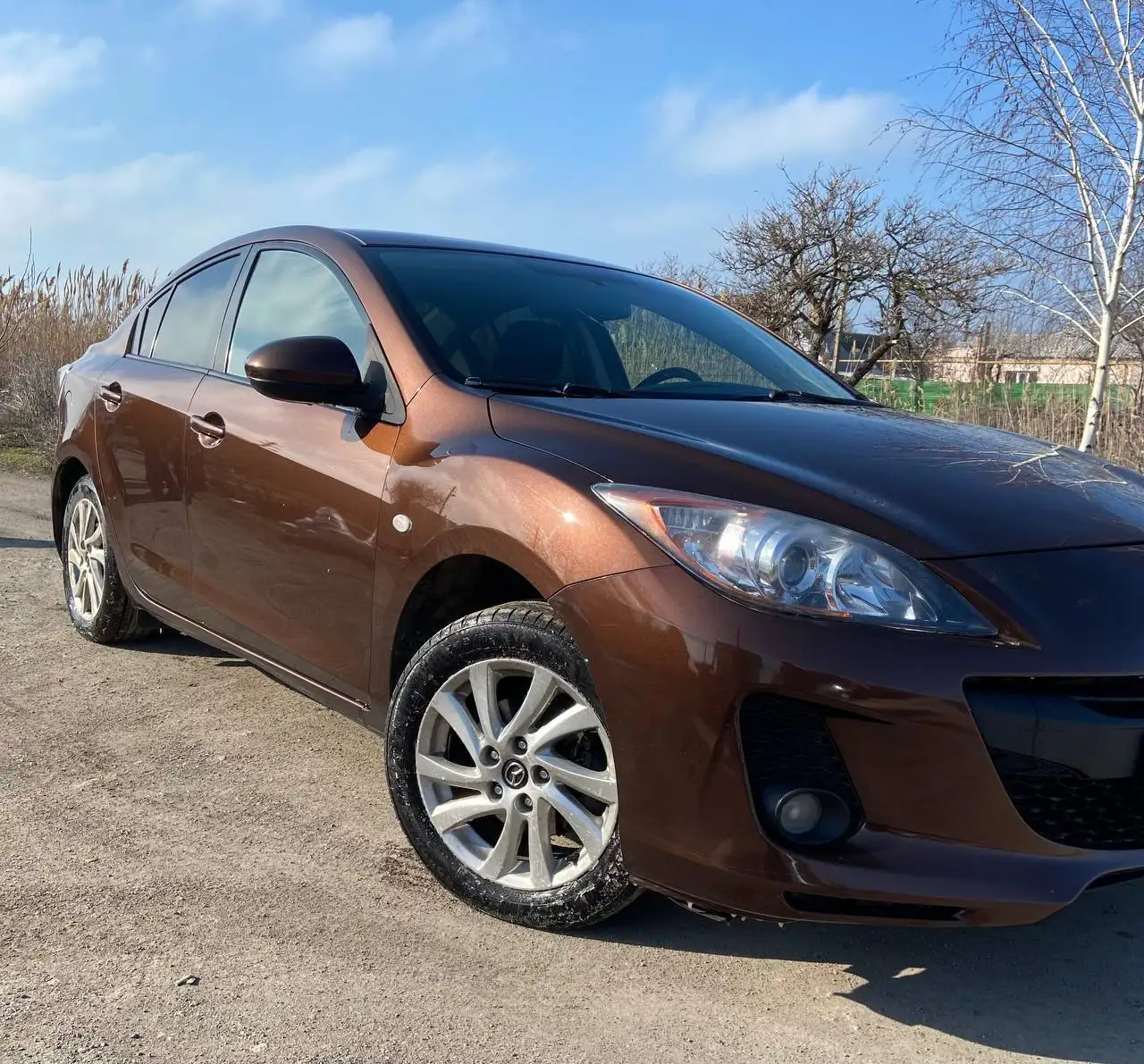 Продам автомобиль Mazda 3 2013 года - Легковые автомобили (Авто) в Мариуполь