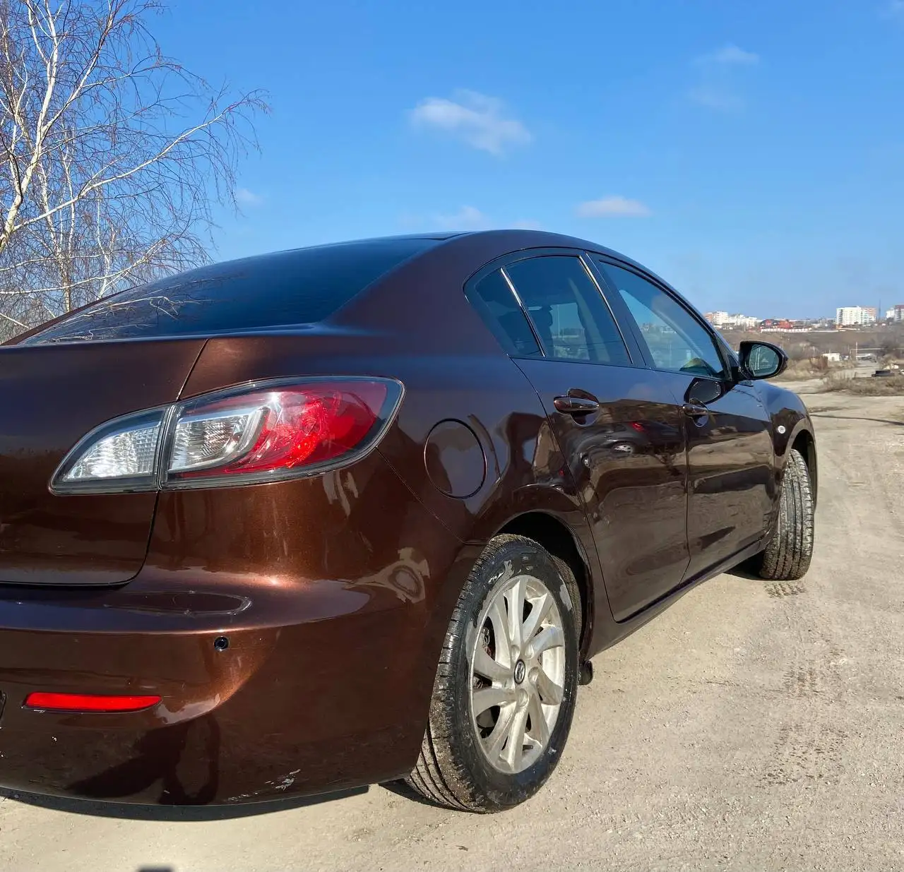 Продам автомобиль Mazda 3 2013 года - Легковые автомобили (Авто) в Мариуполь