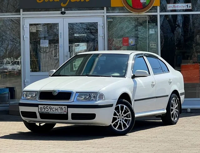 Продам Skoda Octavia Tour 2007 года в идеальном состоянии - Грузовики и спецтехника в Донецк