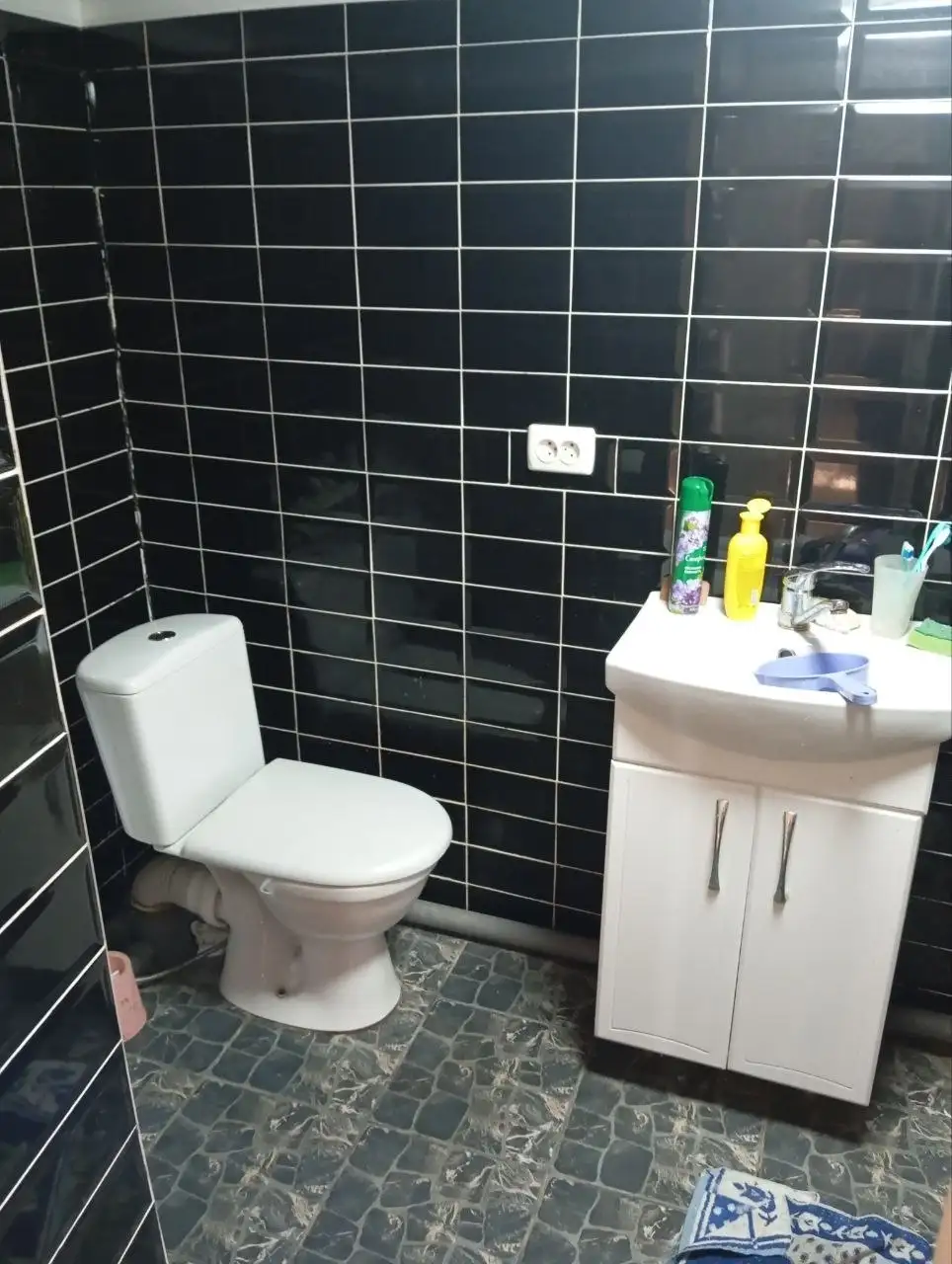 Сдам дом с мебелью и техникой возле стадиона - Аренда жилья (Недвижимость) в Волноваха