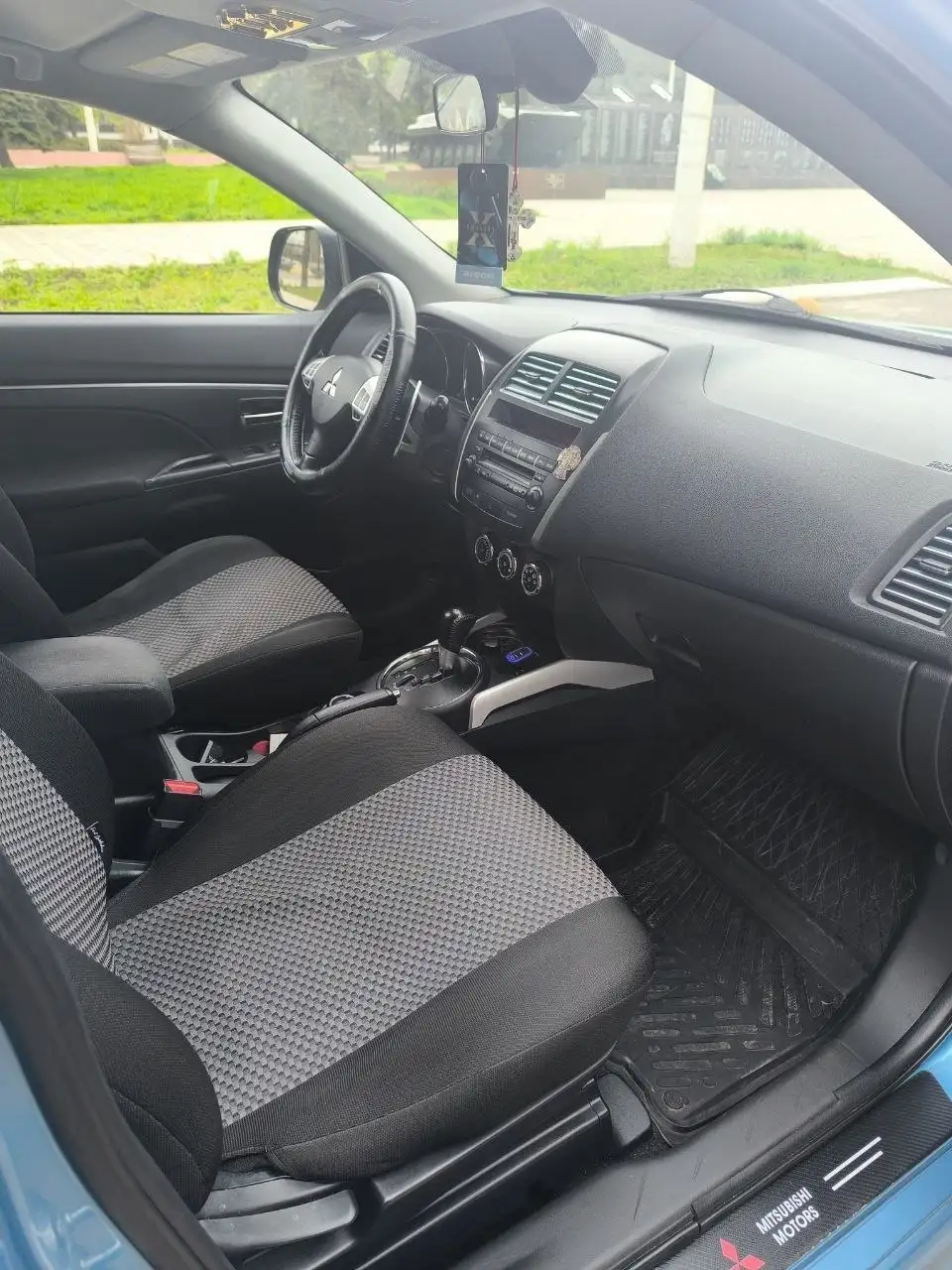 Продам Mitsubishi Outlander ASX SPORT 2011 года - Внедорожники, кроссоверы (Авто) в Стаханов