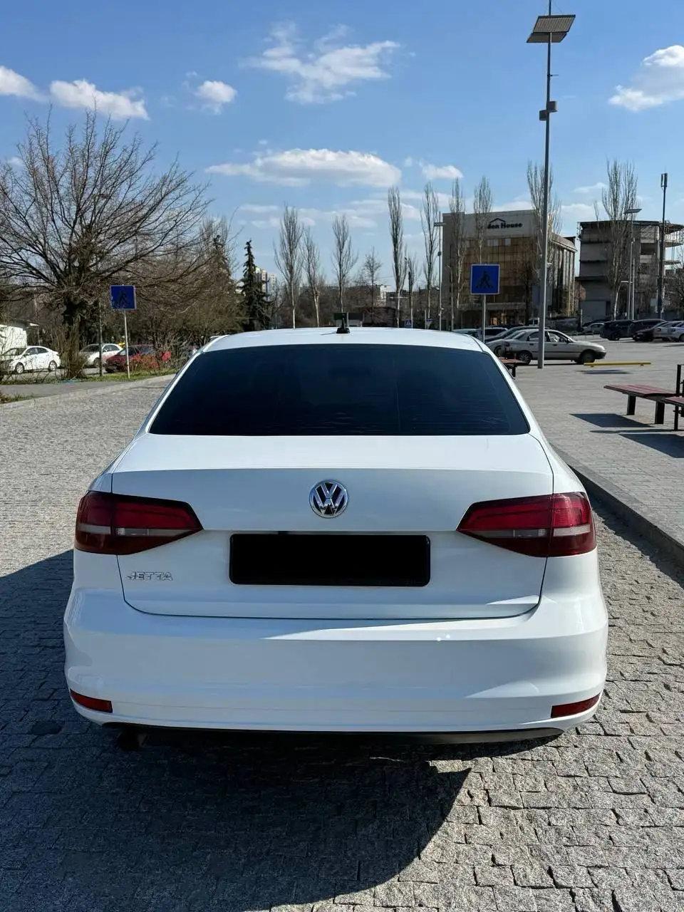 Volkswagen Jetta 6 2016 года в идеальном состоянии - Легковые автомобили (Авто) в Донецк