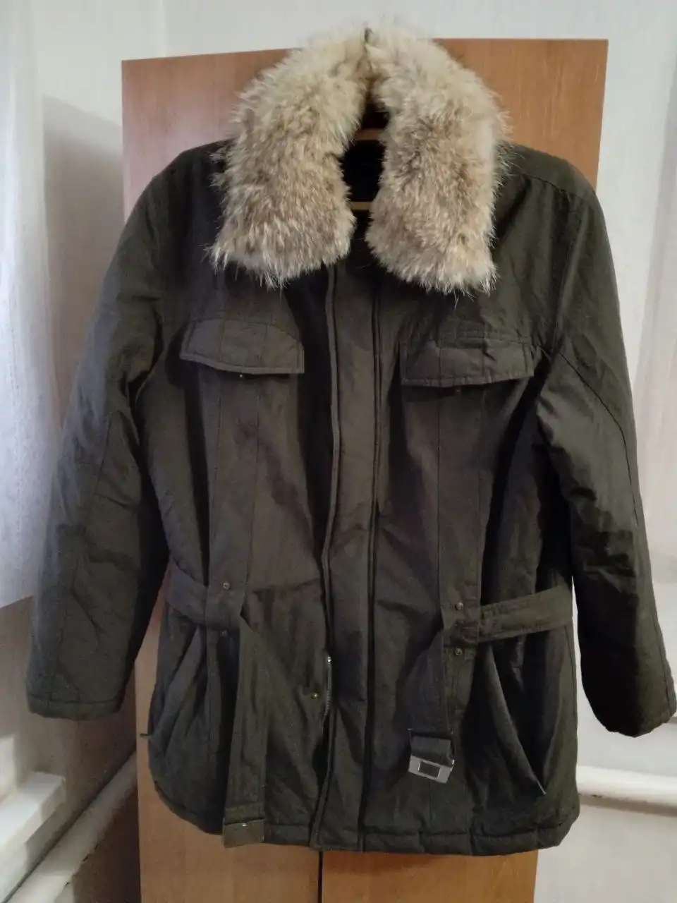 Продажа новой одежды и обуви