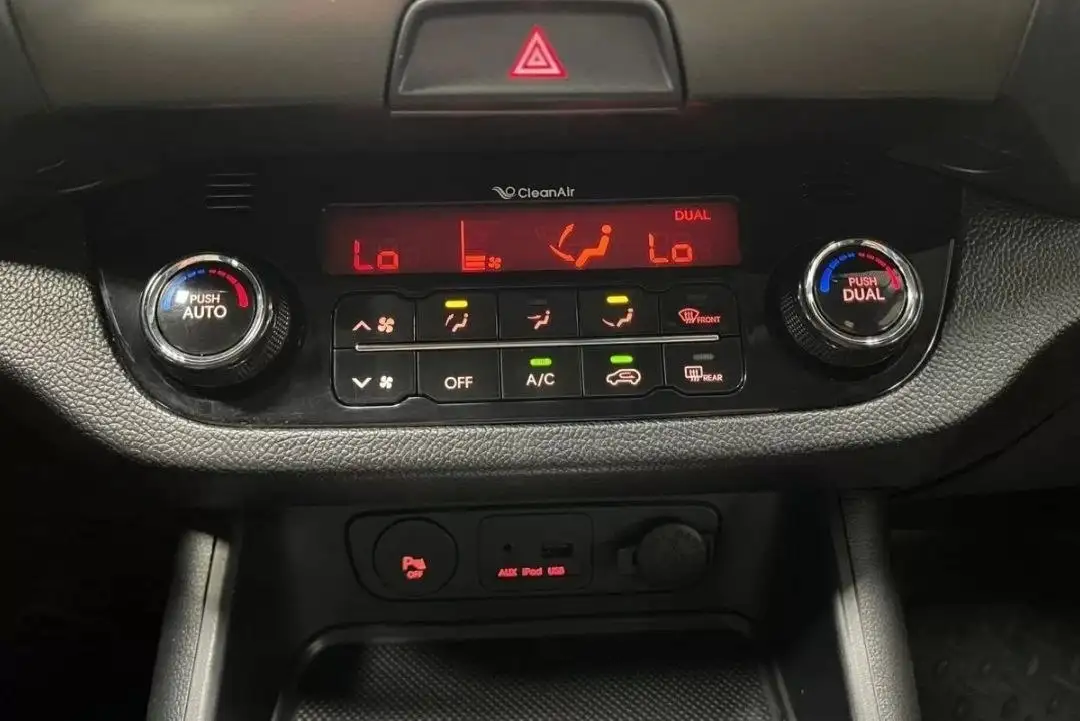 Kia Sportage 2.0 AT 2013 - Легковые автомобили (Авто) в Донецк