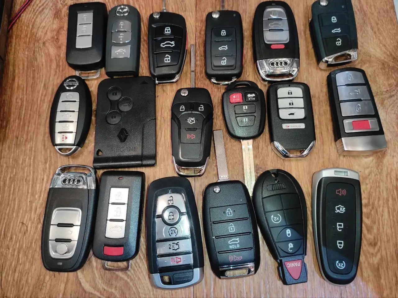 Аварийное открытие авто и изготовление ключей - Автоуслуги (Услуги) в Мариуполь