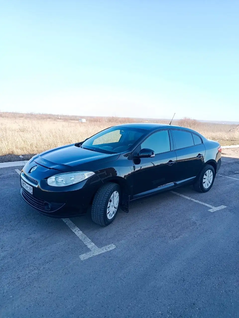 Renault Fluence 2011 - Легковые автомобили (Авто) в Волноваха