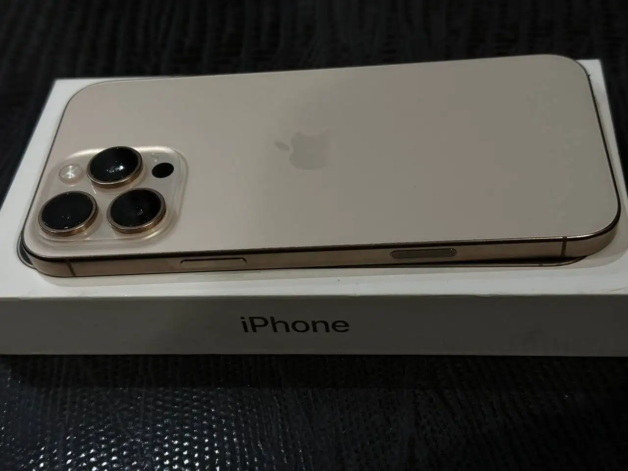 Продам iPhone 16 Pro Max 256GB Desert Titanium - Смартфоны (Электроника) в Макеевка