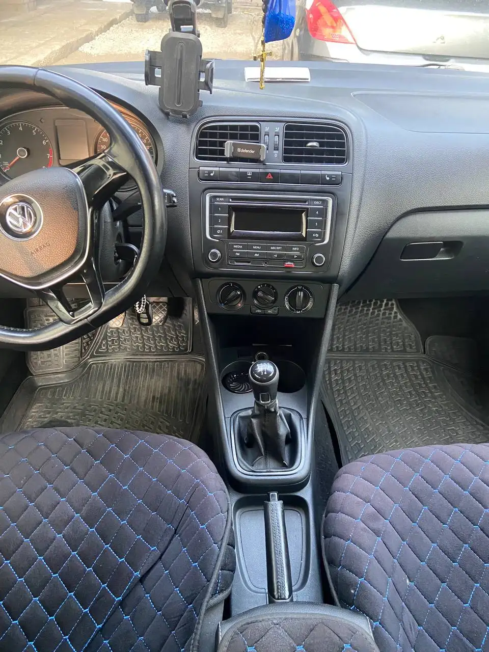 Volkswagen Polo 2015 для продажи - Авто в Мариуполь