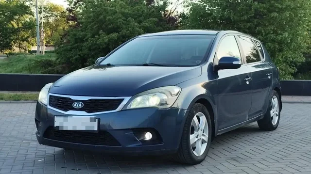 KIA Ceed 1.6 Автомат 2010 Рестайлинг - Авто в Донецк