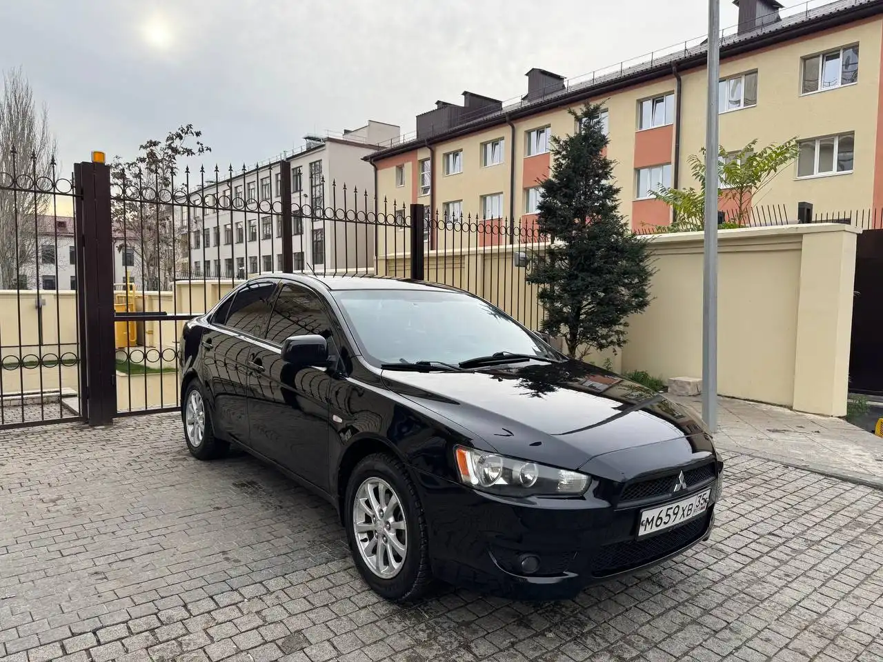 Продам Mitsubishi Lancer 2011 года