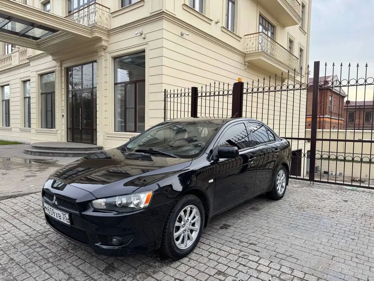 Продам Mitsubishi Lancer 2011 года