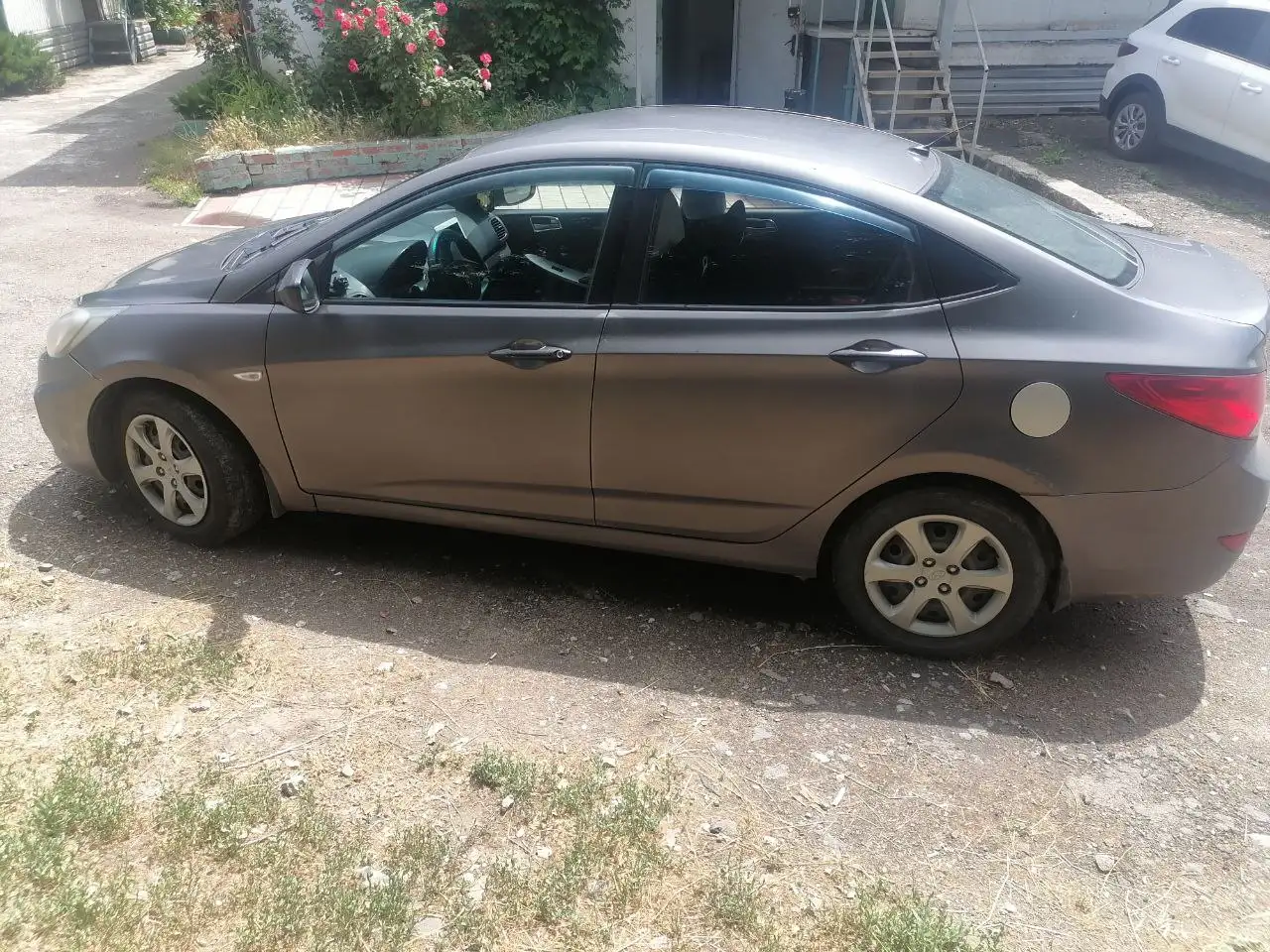 Hyundai Accent 2011 - Легковые автомобили (Авто) в Мариуполь