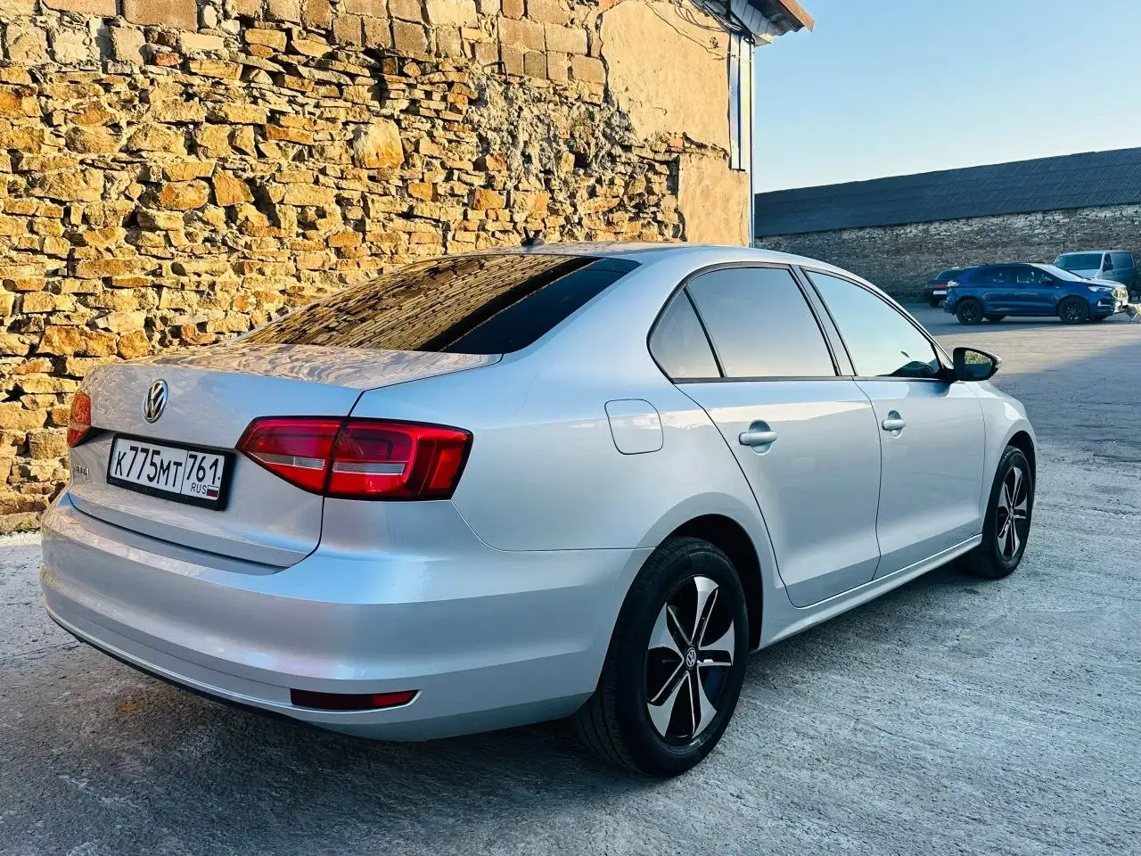 Volkswagen Jetta 6 Рестайлинг 1.6 AT 2015 - Авто в Волноваха