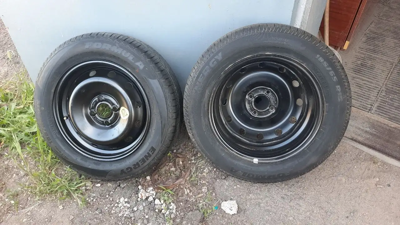 Продам 2 новых колеса R15 185/65 - Шины и диски (Авто) в Волноваха