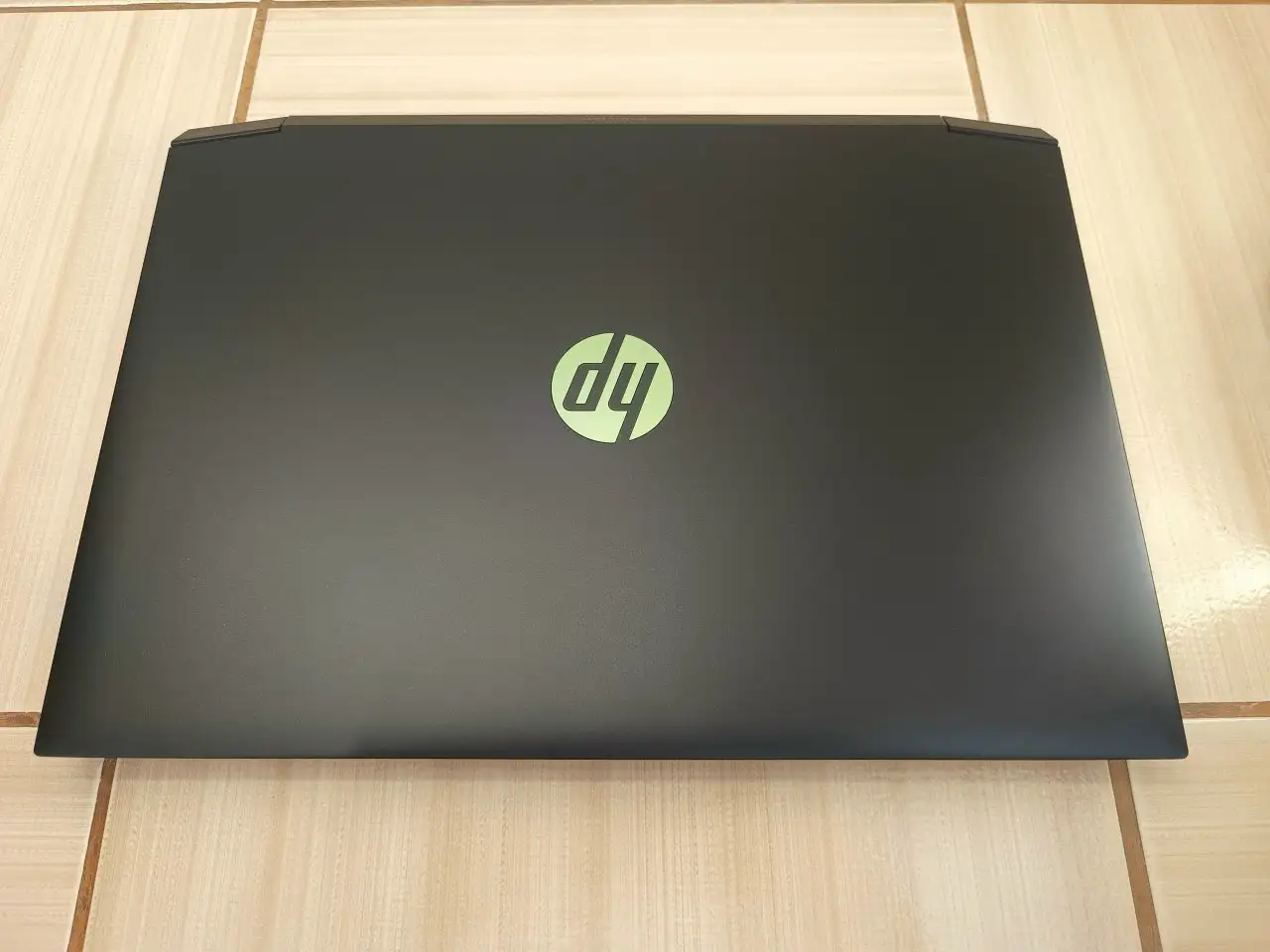 Мощный игровой ноутбук HP Pavilion Gaming 15-ec1046ur - Электроника в Волноваха