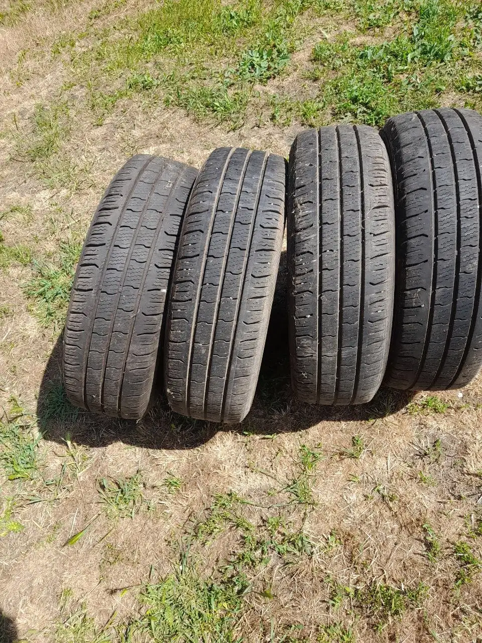 Продажа шин R15 225/70 б/у - Шины (Авто) в Волноваха