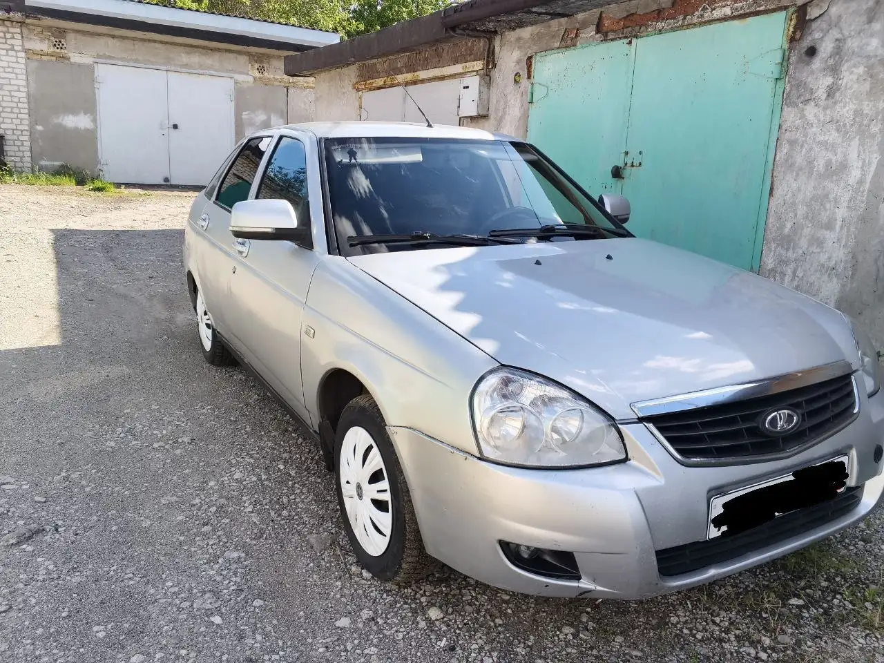 Продажа Лады Приоры 2011 - Легковые автомобили (Авто) в Енакиево