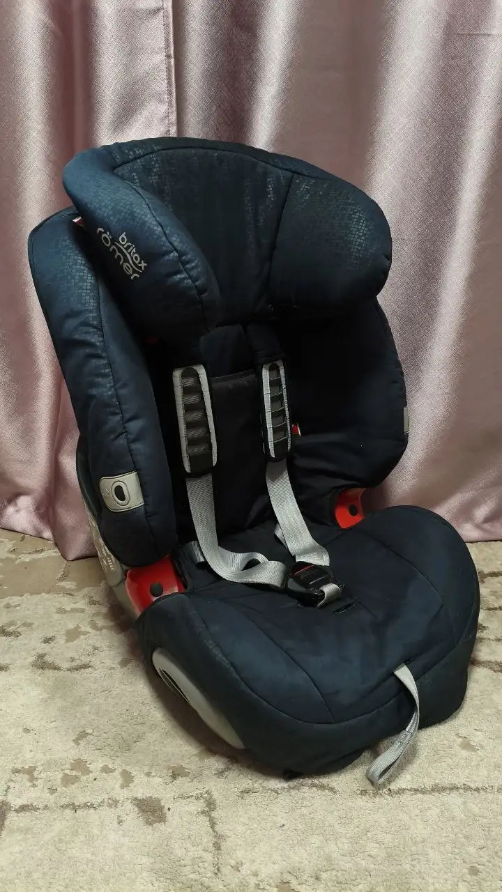 Автокресло Britax Romer 9-36кг - Автокресла (Товары для детей) в Донецк