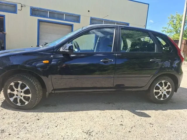 Lada Kalina 2 хэтчбек 2013 - Мото в Докучаевск