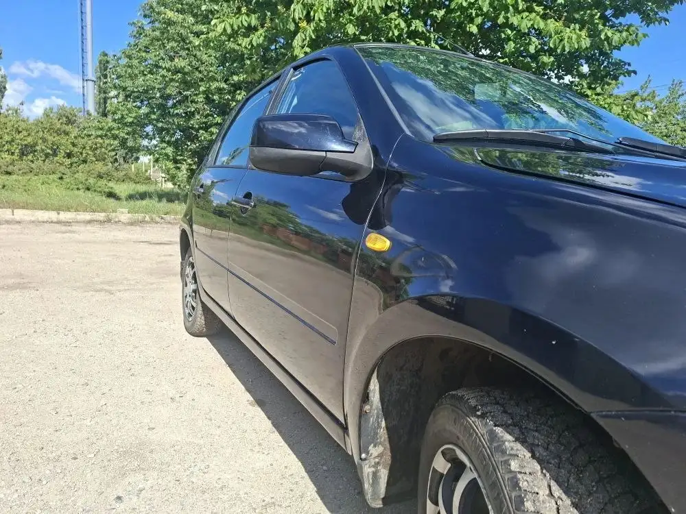 Lada Kalina 2 хэтчбек 2013 - Легковые автомобили (Авто) в Докучаевск