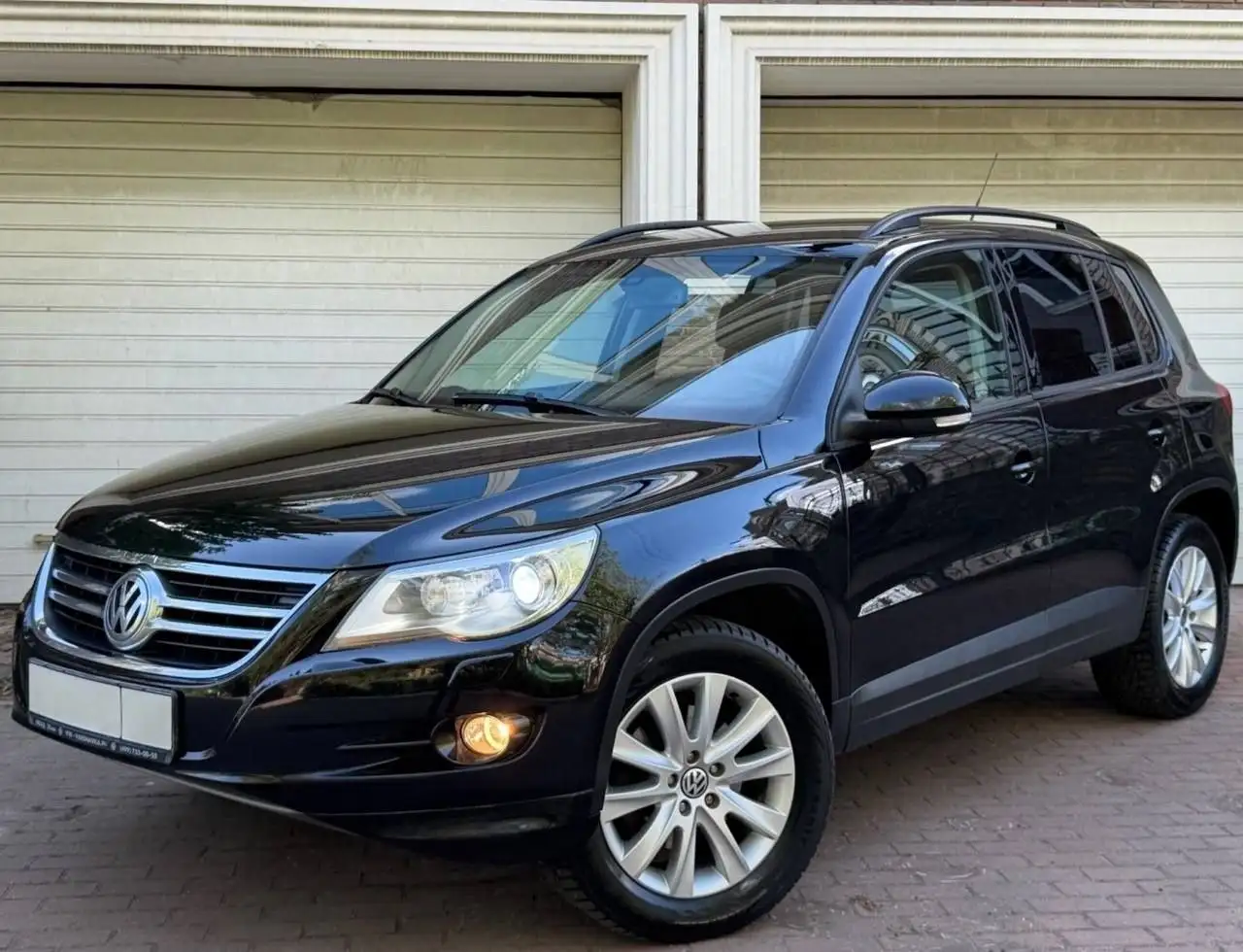 Volkswagen Tiguan 2011 - Легковые автомобили (Авто) в Волноваха