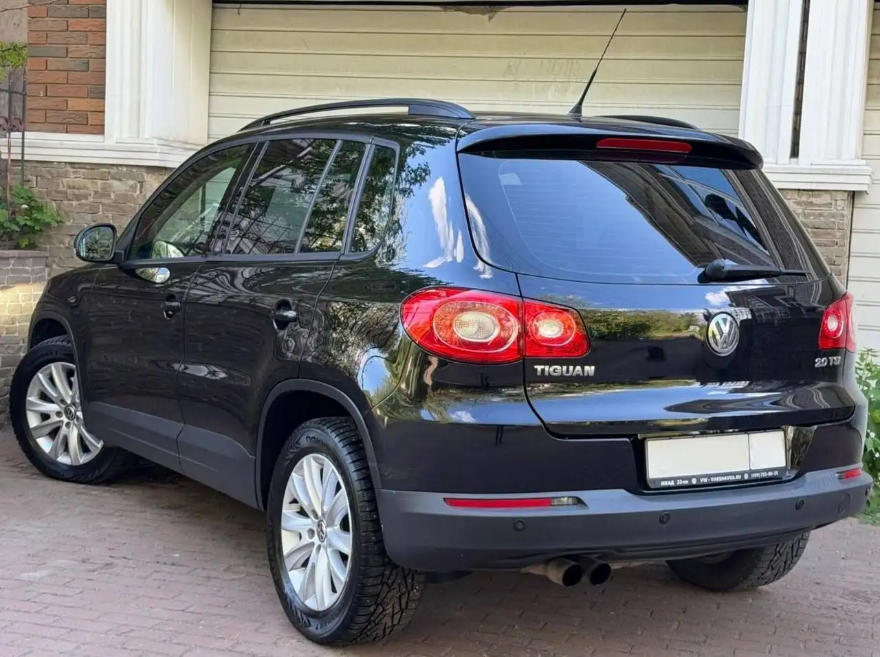 Volkswagen Tiguan 2011 - Легковые автомобили (Авто) в Волноваха
