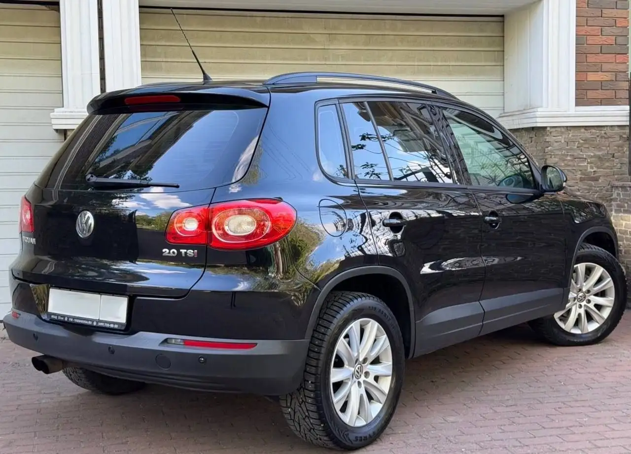 Volkswagen Tiguan 2011 - Легковые автомобили (Авто) в Волноваха