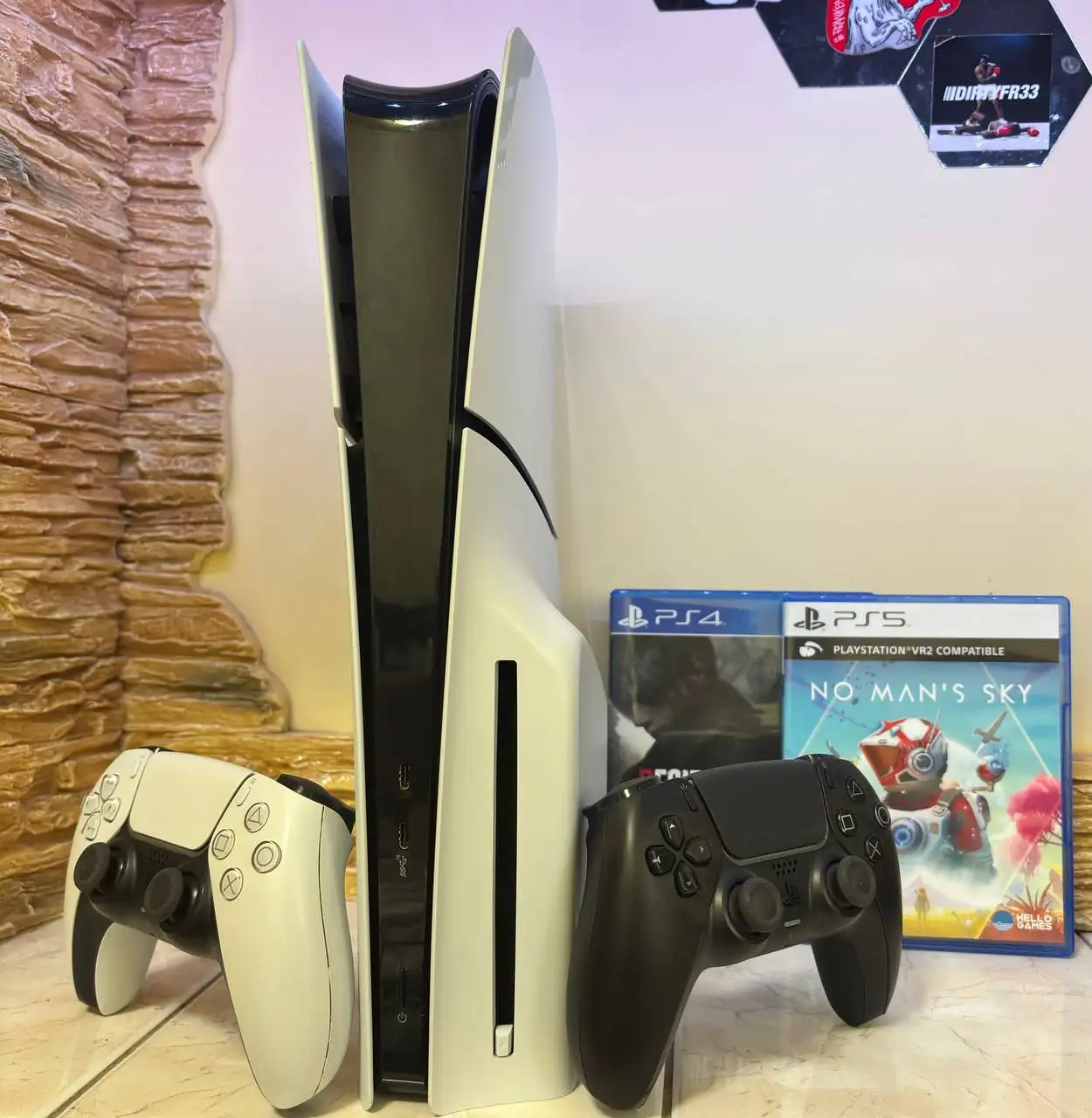 Игровые приставки PlayStation 5, 4 и 3 - Игровые консоли (Хобби и отдых) в Волноваха