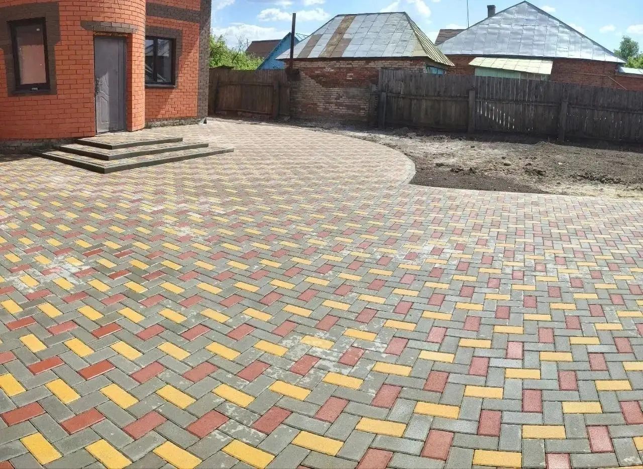 Укладка фэм и брусчатки - Строительные работы (Услуги) в Волноваха