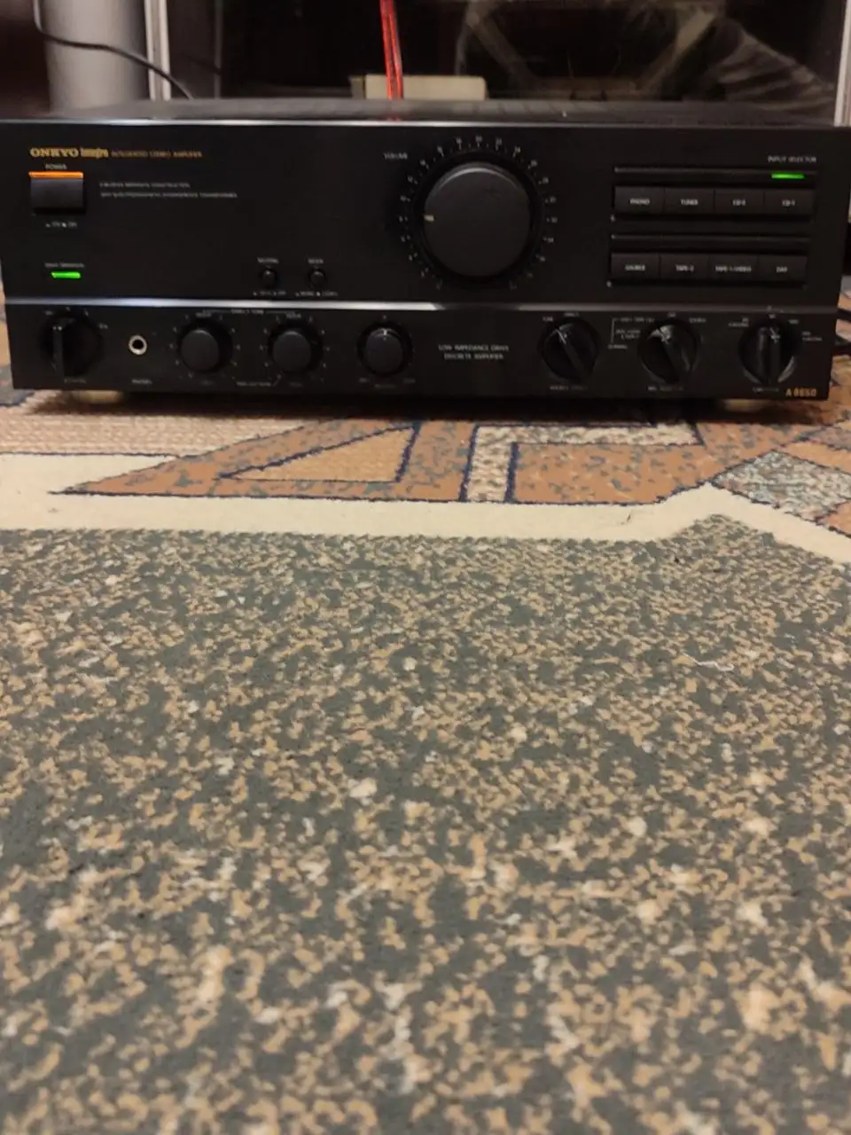 Продам усилитель Onkyo - Усилители (Электроника) в Волноваха