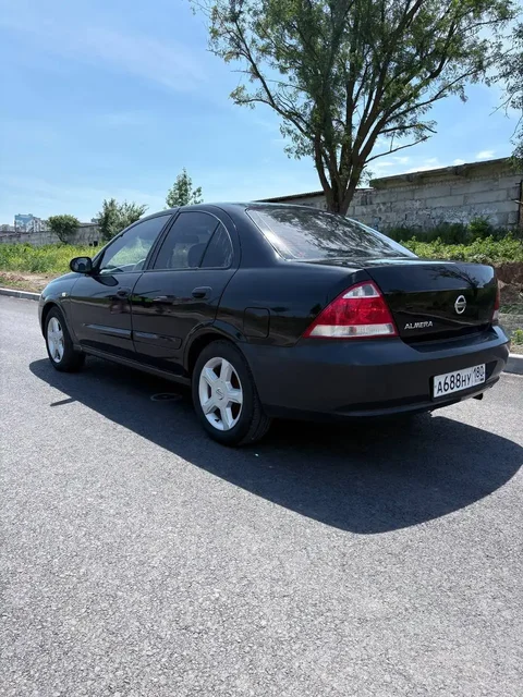Nissan Almera в отличном состоянии - Тонировка в Волноваха