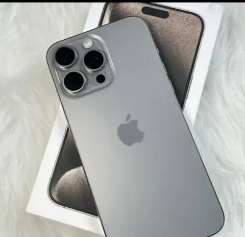 iPhone 15 Pro Max 256GB - Смартфоны и гаджеты в Луганск