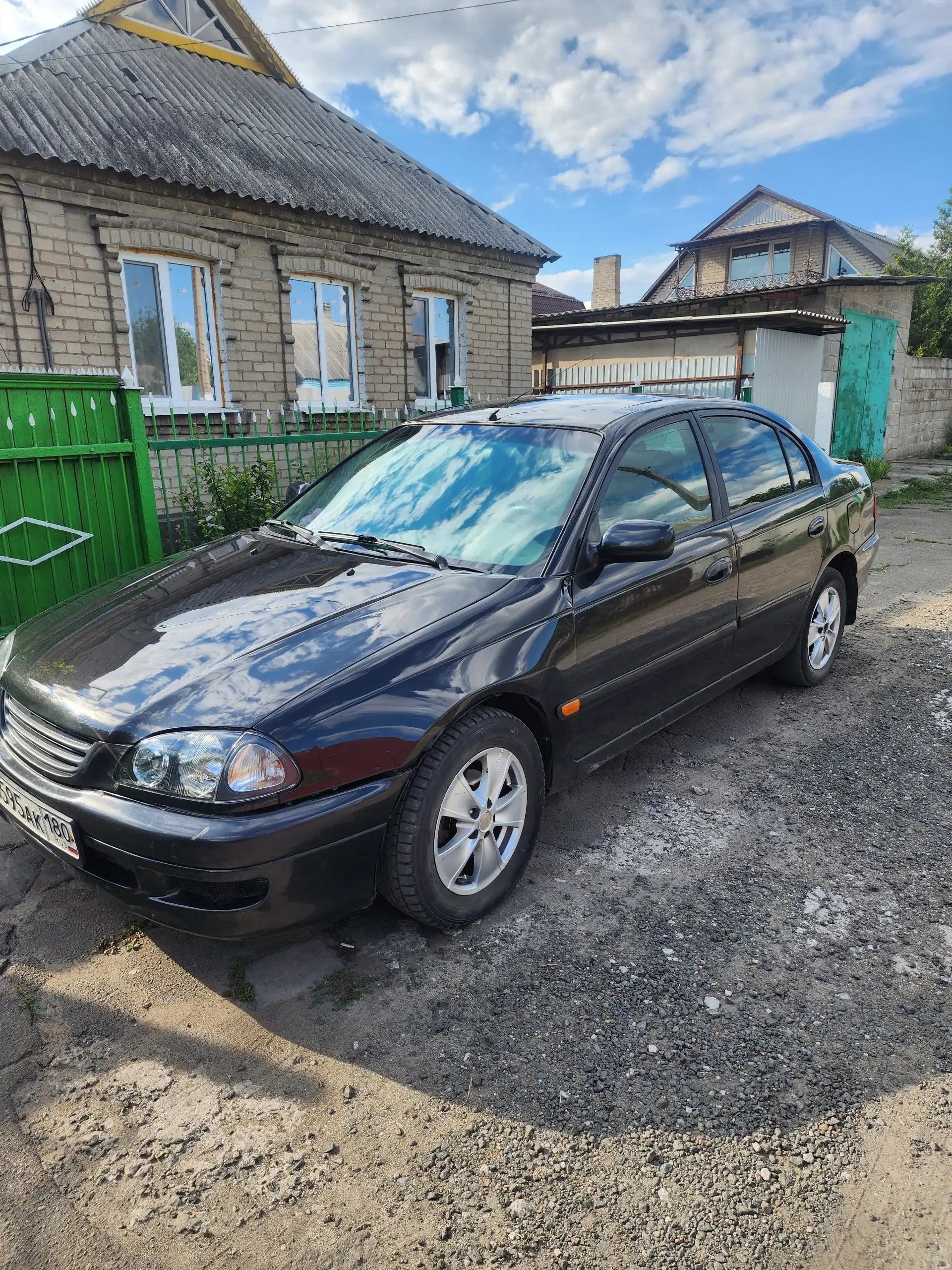 Toyota Avensis 1999 - Легковые автомобили (Авто) в Макеевка